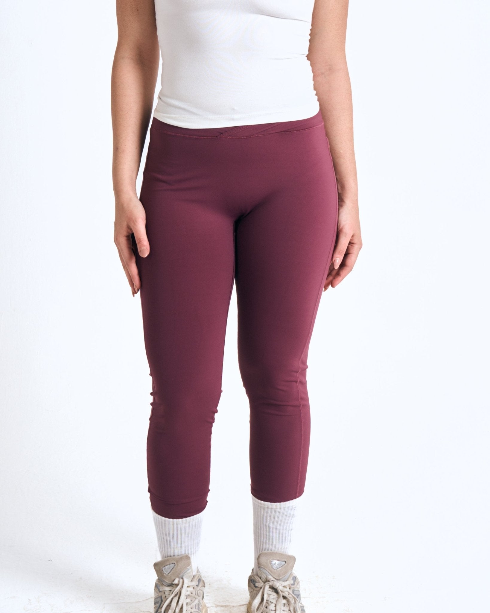 Seamless V Waist Leggings In Dark Cherry - Motion Muse