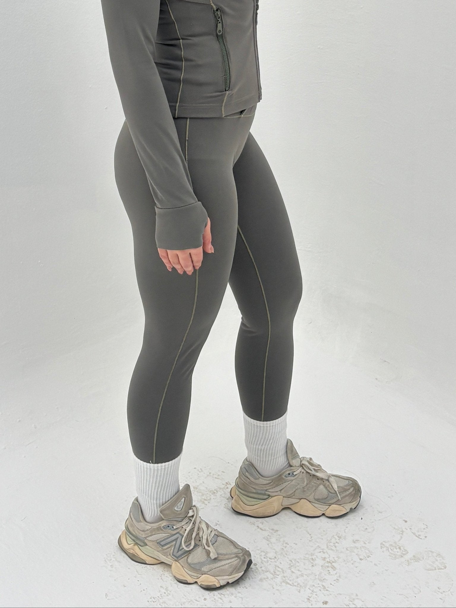 Seamless V Waist Leggings In Muted Olive - Motion Muse