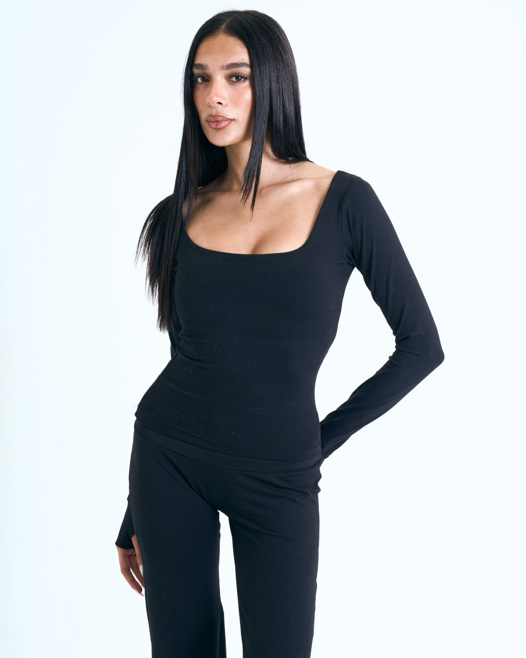 The Muse Sleeve Top In Black - Motion Muse