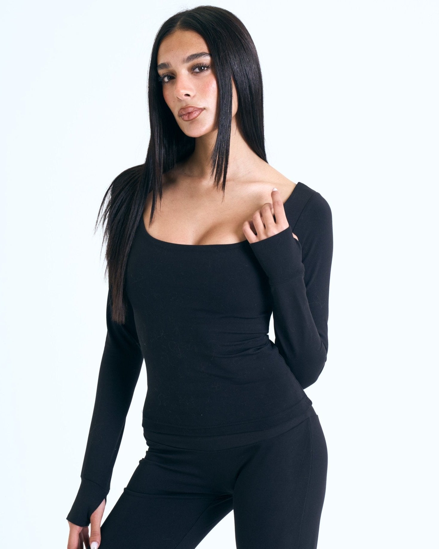 The Muse Sleeve Top In Black - Motion Muse